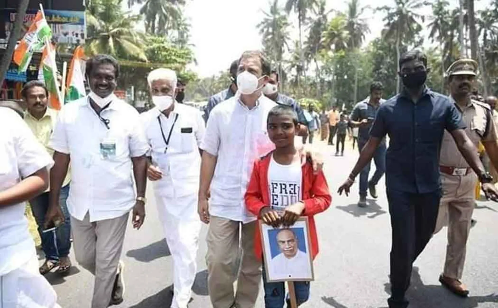 rahul gandhi fulfill the student wishes