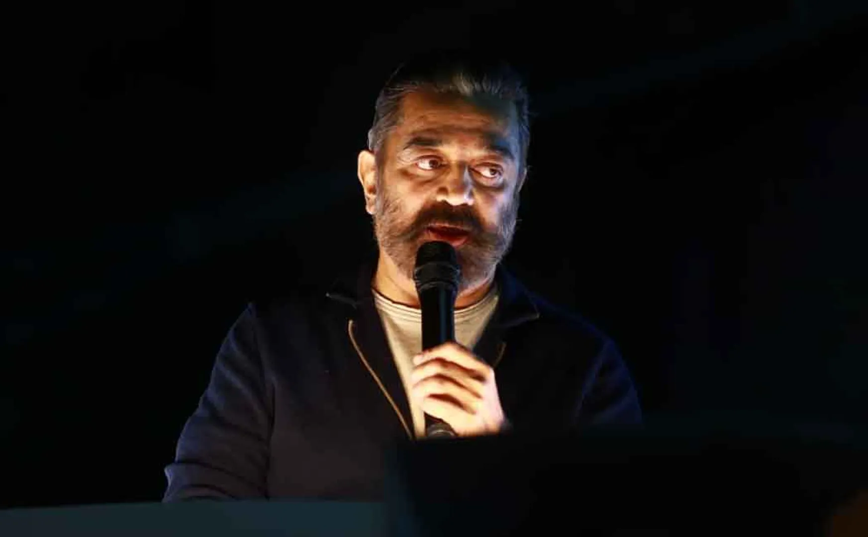 makkal needhi maiam leader kamal haasan car incident police investigation 