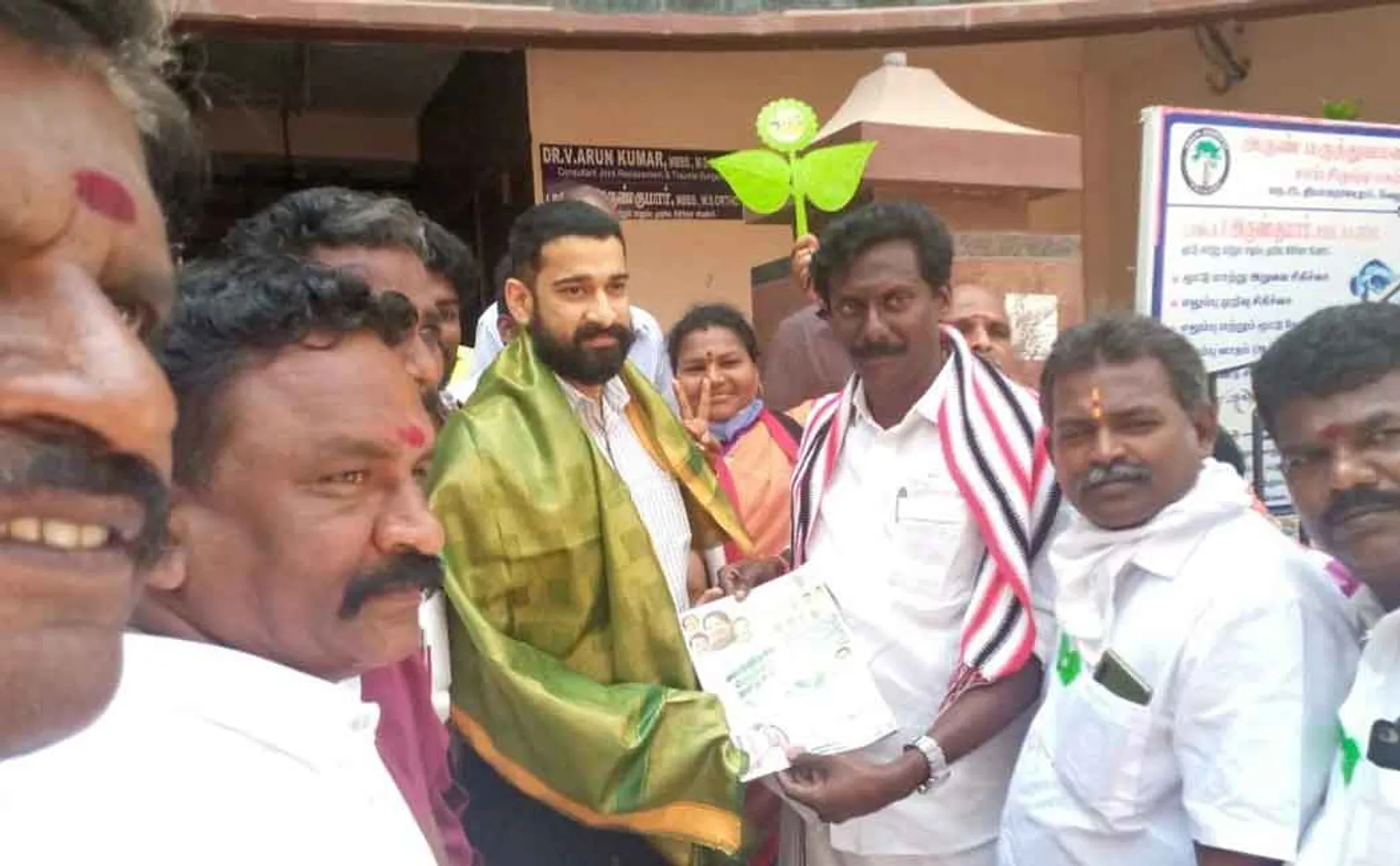 Father DMK Election Working Committee Secretary, son supports AIADMK candidate