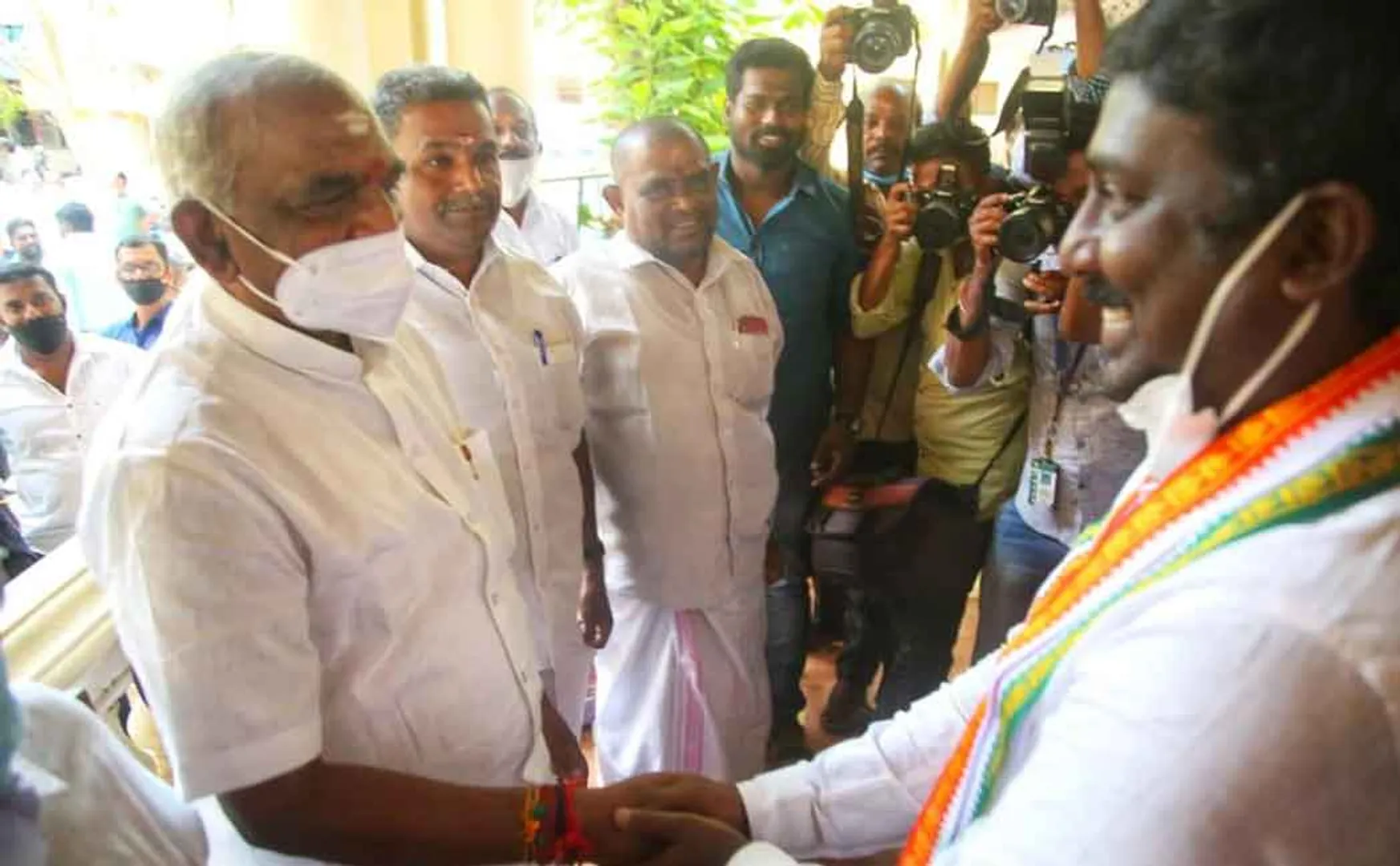 Two party leaders met in spot