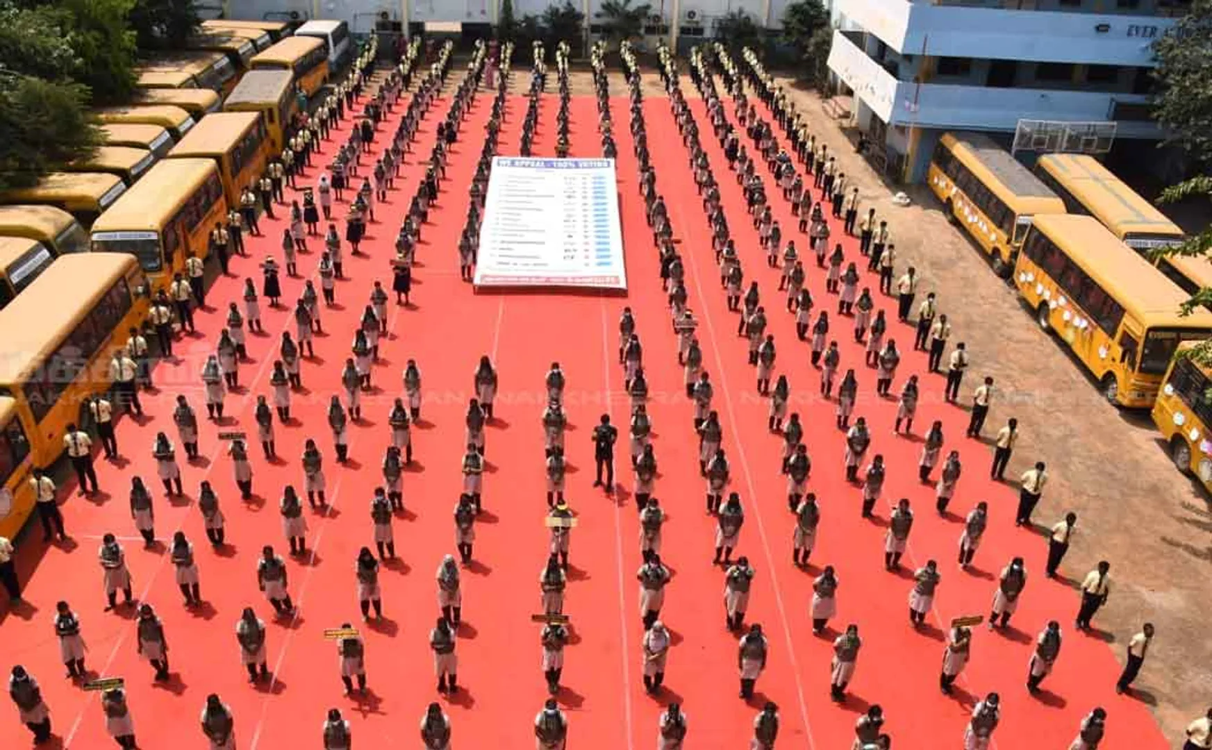 kolathur school students made election awarenes