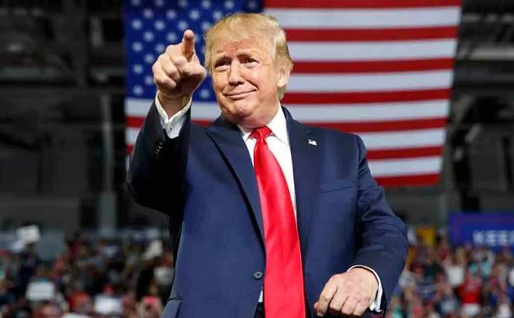 DONALD TRUMP 