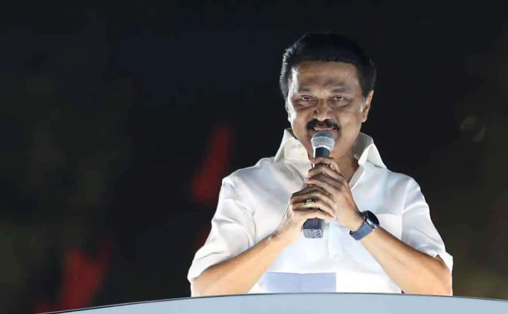 MK Stalin commented about minister jayakumar
