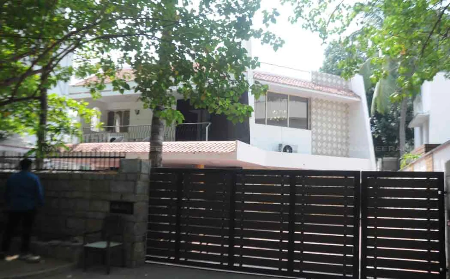 IT Raid in chennai E V Velu house 
