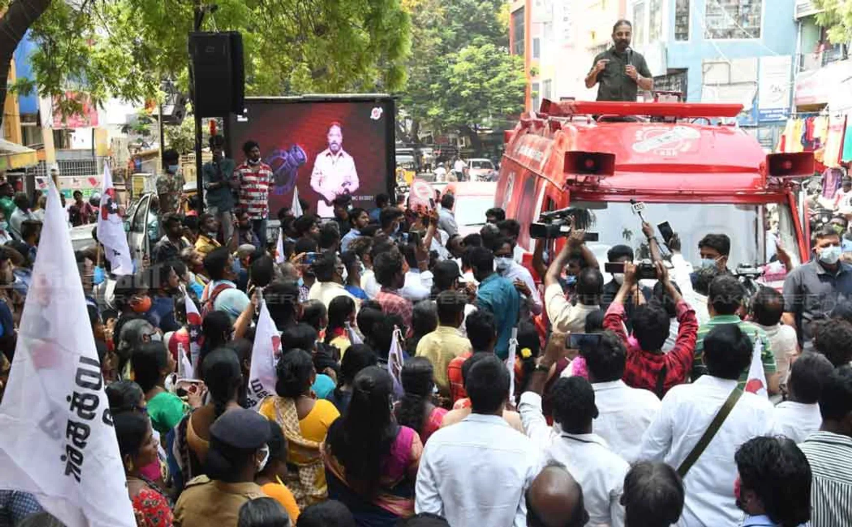 kamalhaasan invloved in campaign at anna nagar