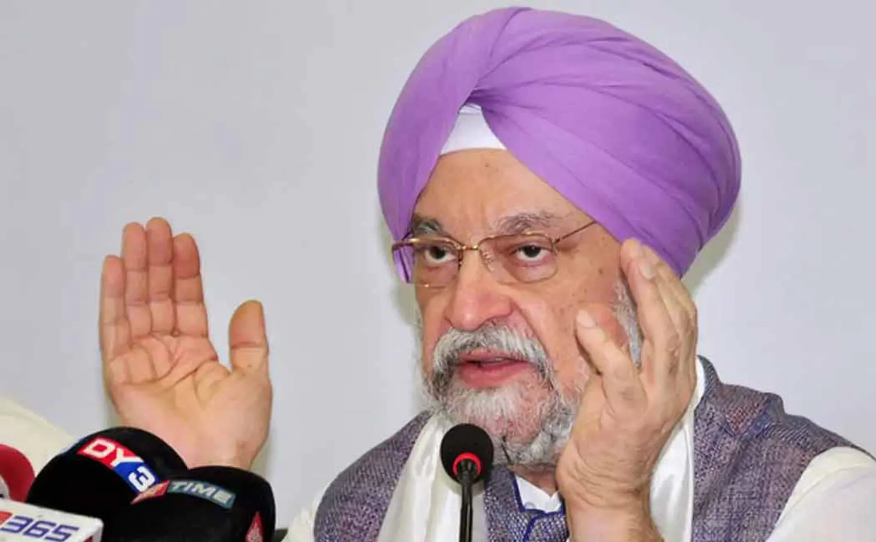 "disinvestment or shutting down" -  aviation minister about air india privatization 