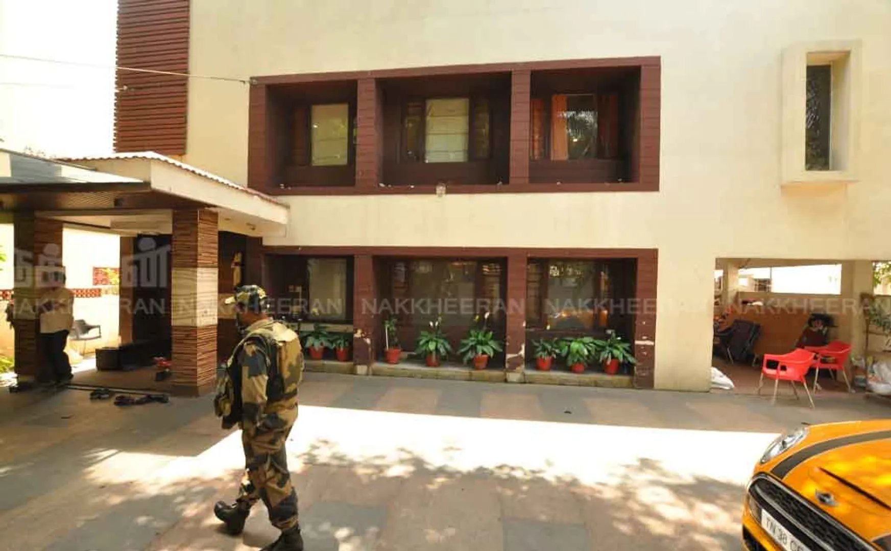 dmk mk mohan under it raid