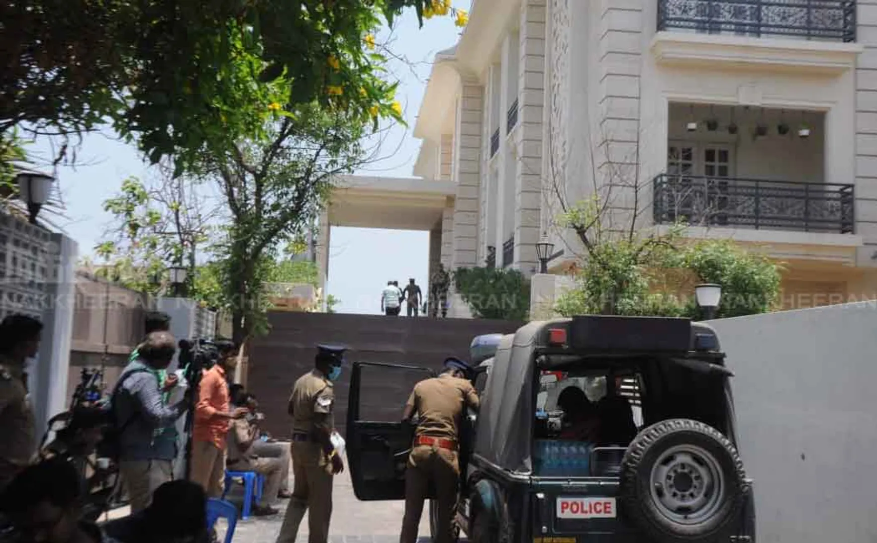 DMK leader's son-in-law's house IT raided 