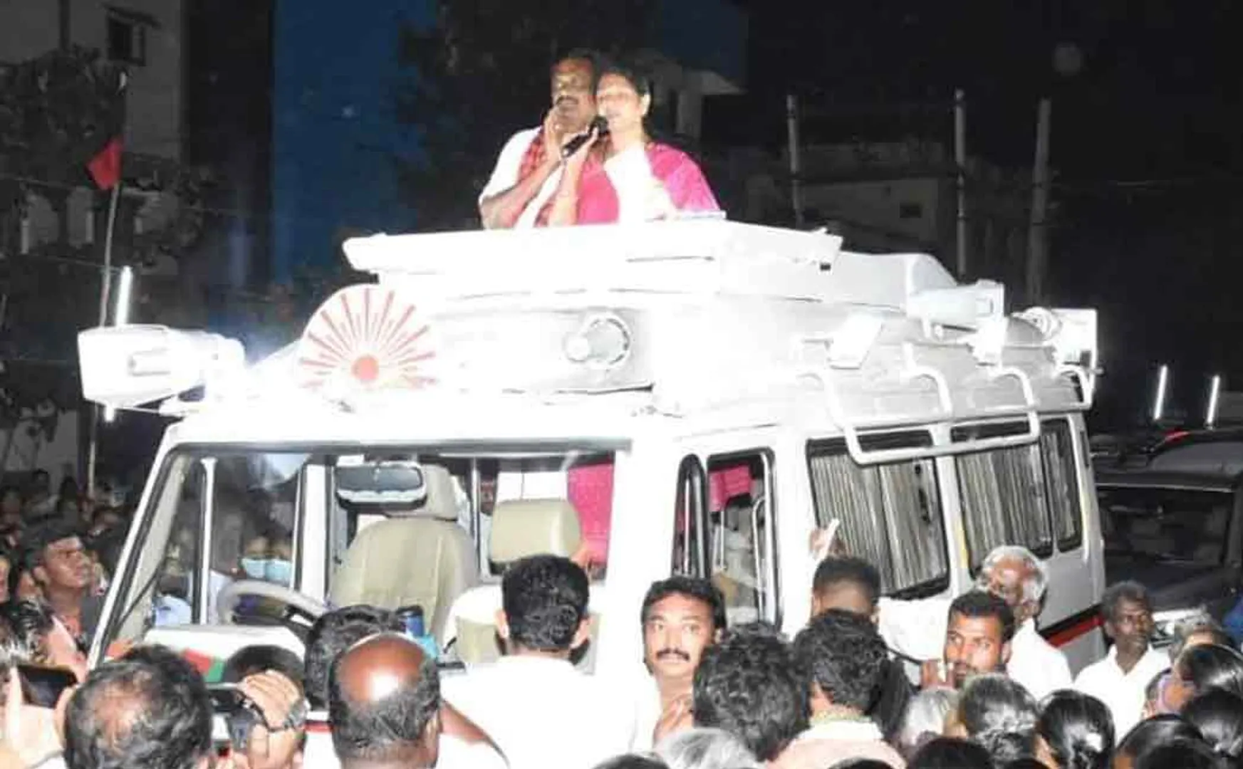 Kanimozhi election campaign for thangam tamilselvan and spoke about Annamalai 
