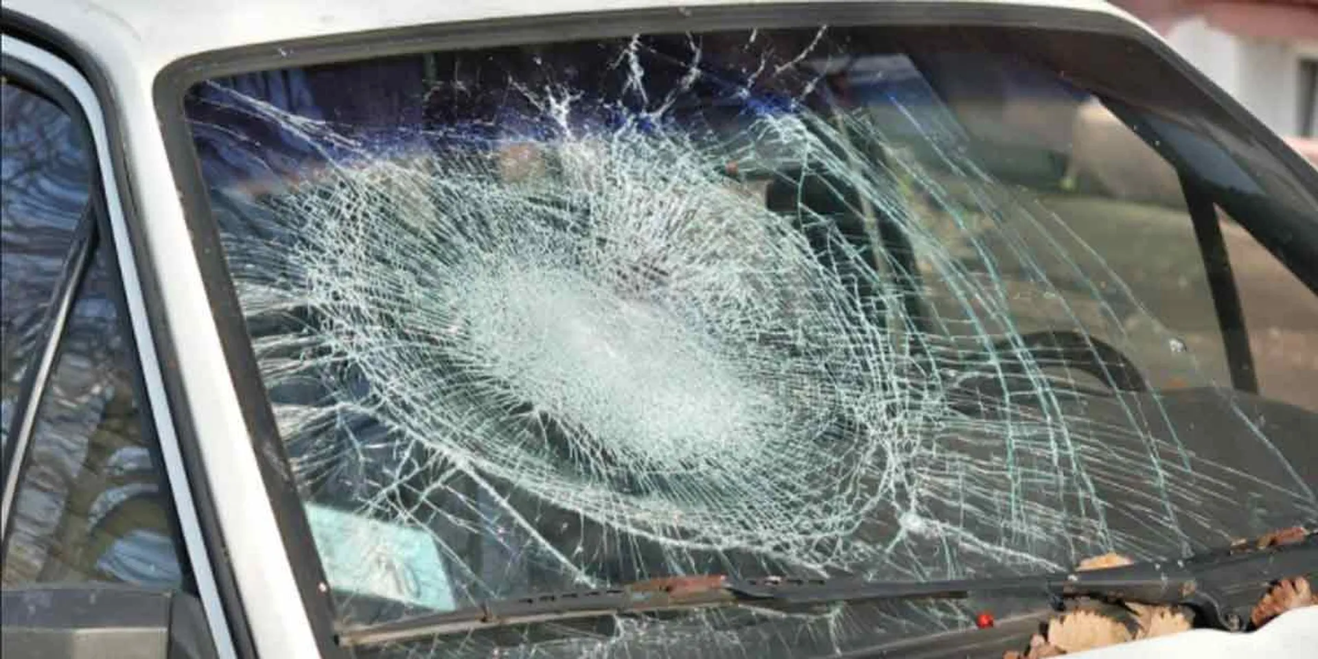 OPS son car glass broken!