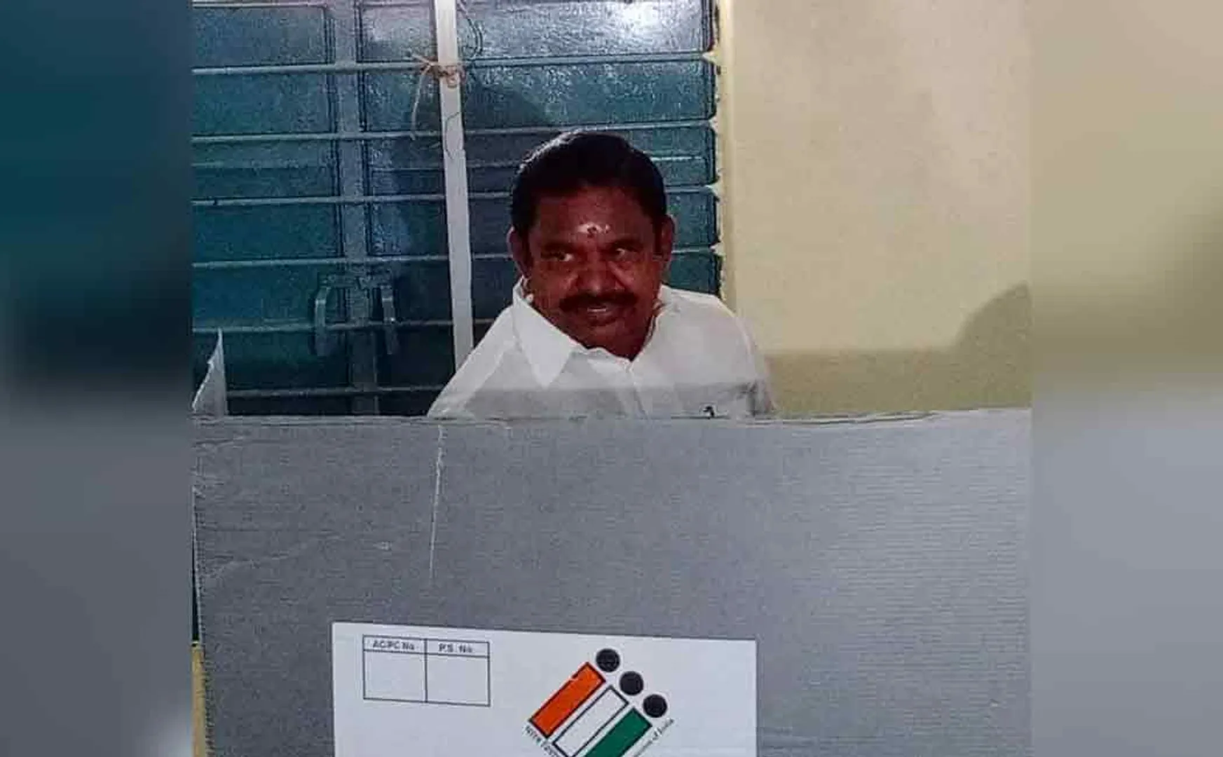 Edappadi Palanisamy cast vote 