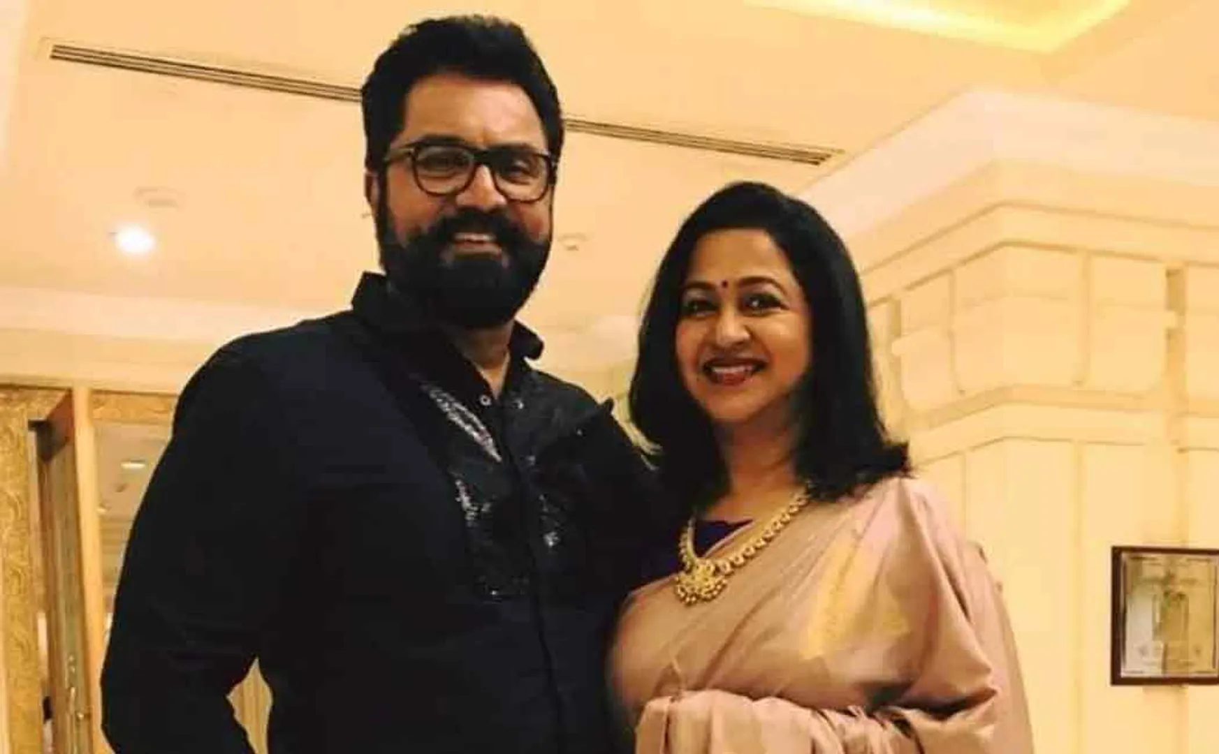 Special Court  one year prison to Sarathkumar, Radhika Sarathkumar 