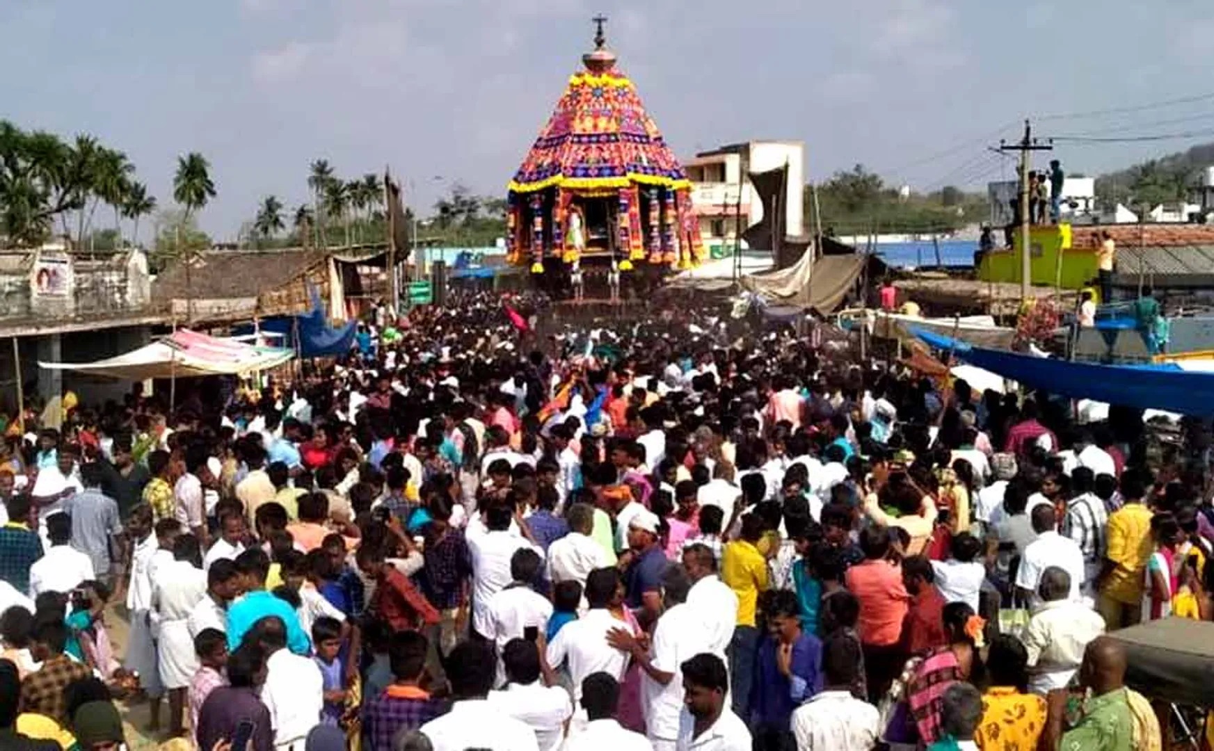 pudhukottai muthumariyamman temple car festival