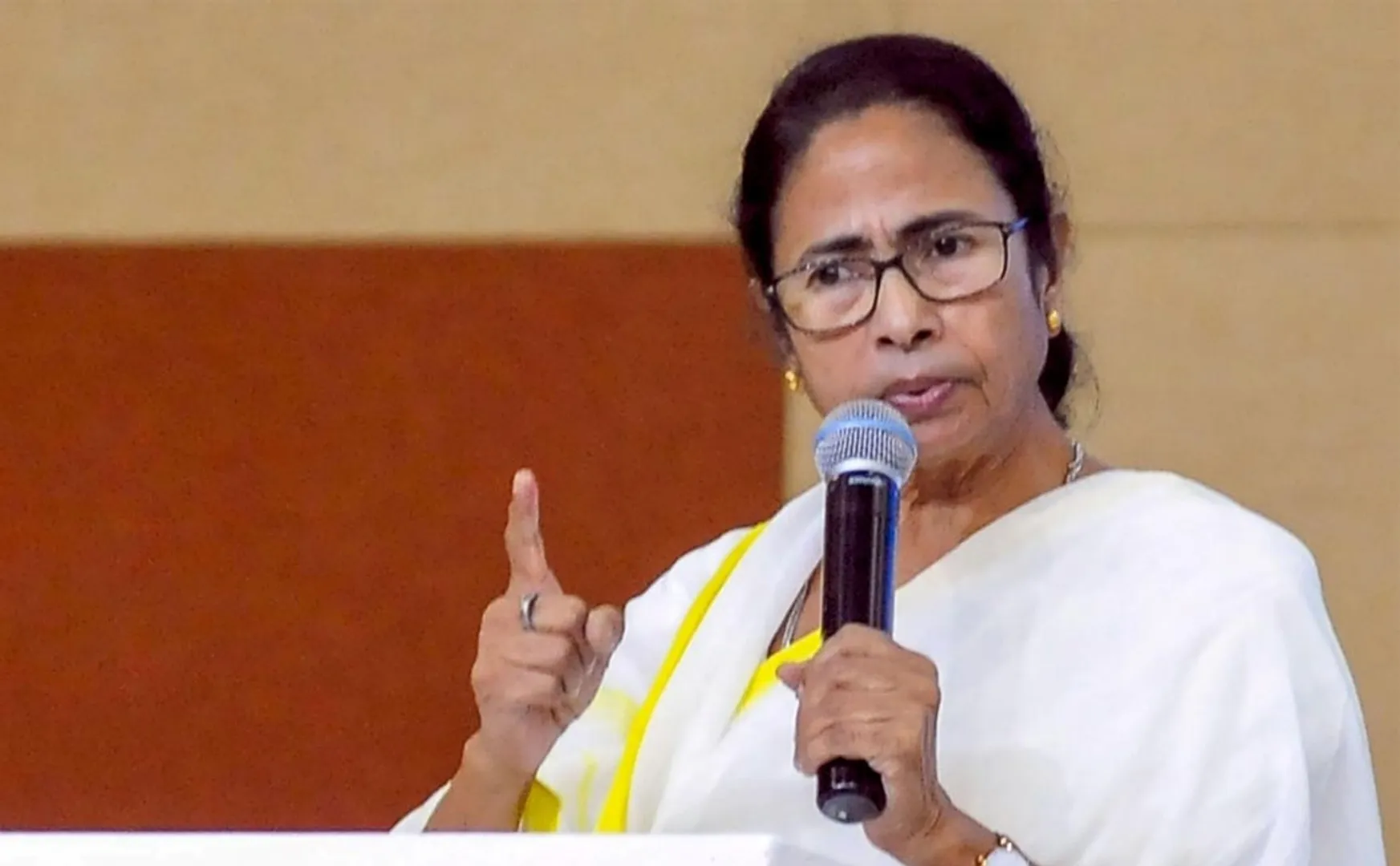 west bengal cm mamata banerjee election campaign election commission order 
