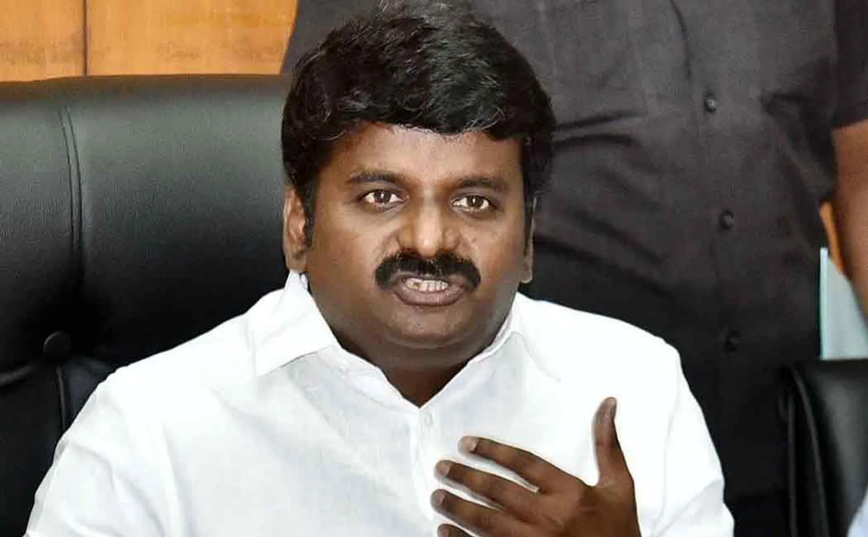 Those who had conflict  the minister .. were removed after the election ..!v