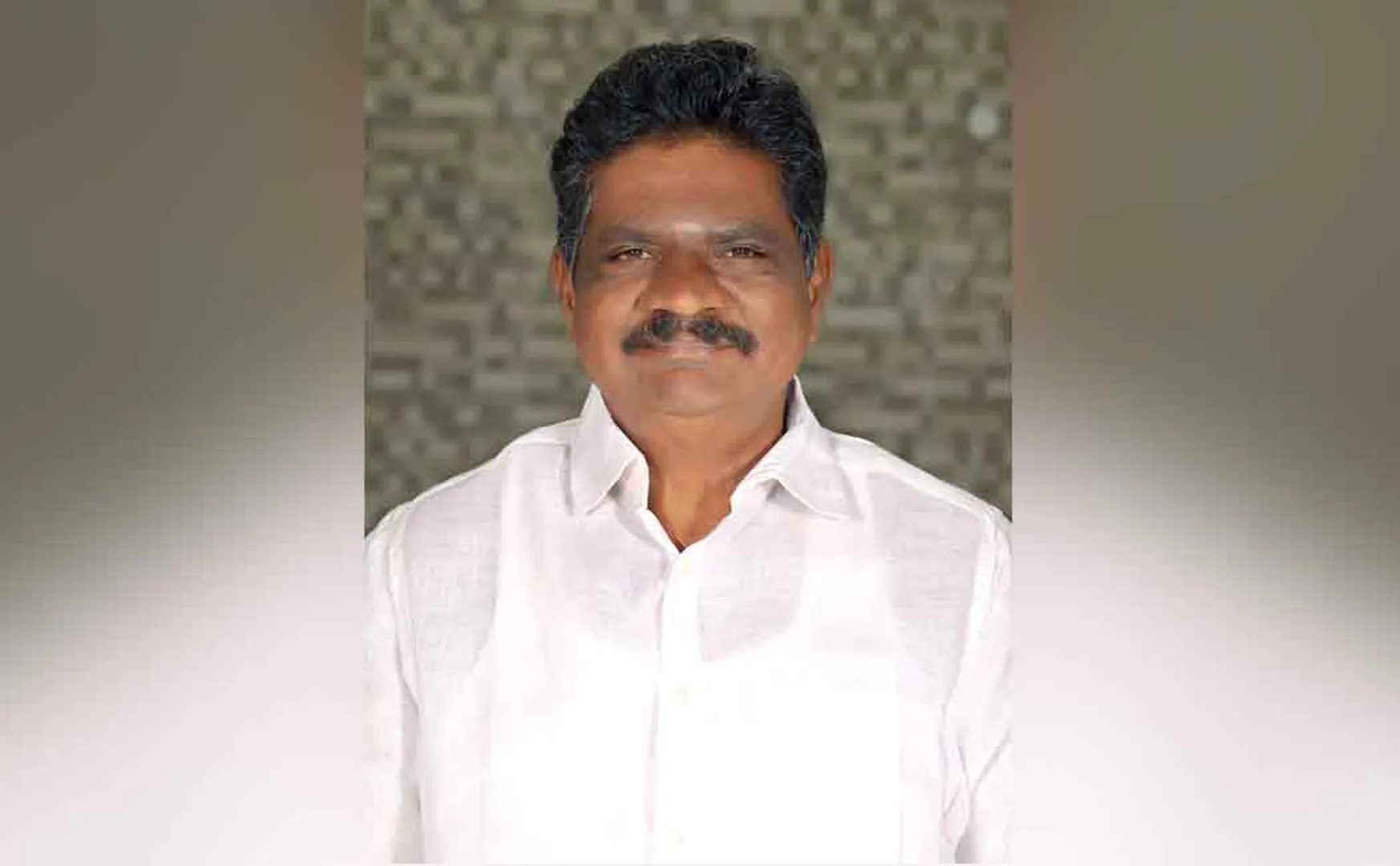 Aandipatti ADMK Candidate farmed team and investigated about money for vote 