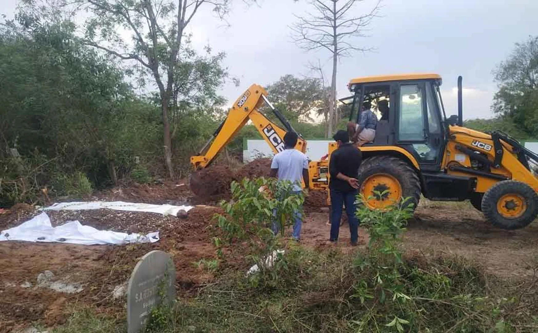 Government hospital sent interchanged corona victim's body 