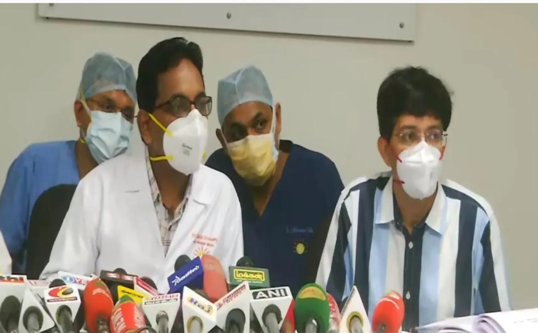 actor vivek health condition doctors and health secretary pressmeet 