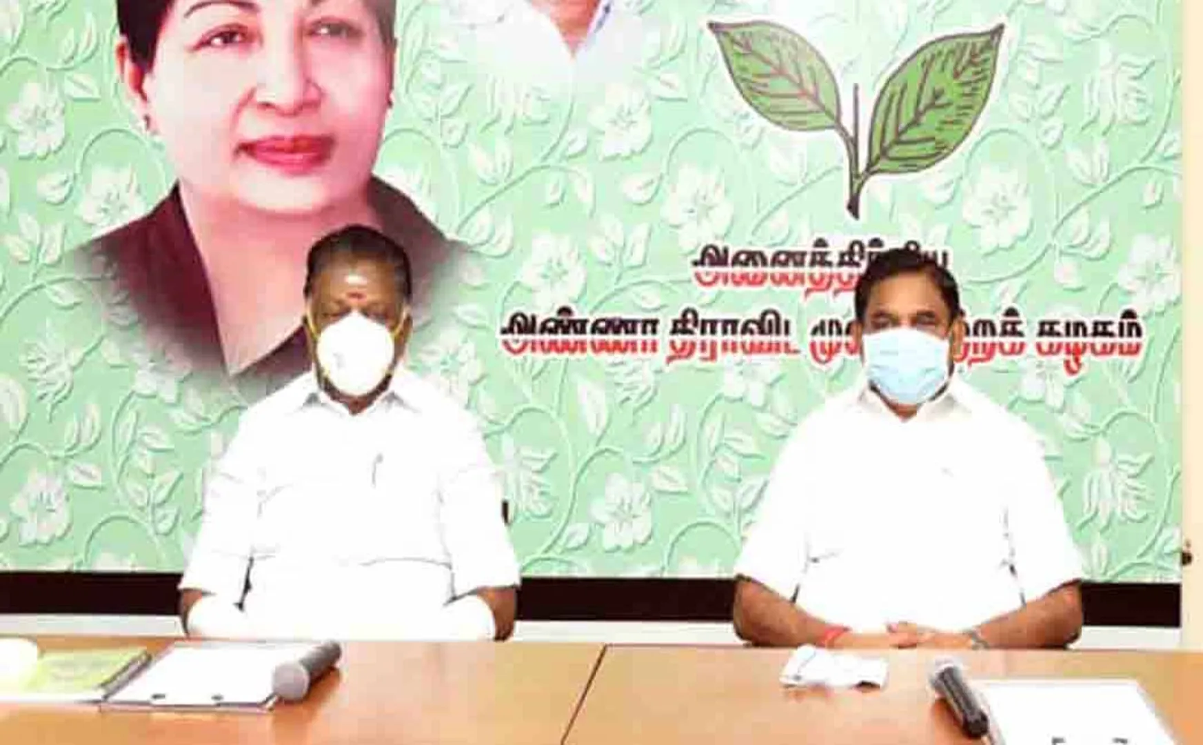 actor vivek admitted at hospital eps and ops tweets 