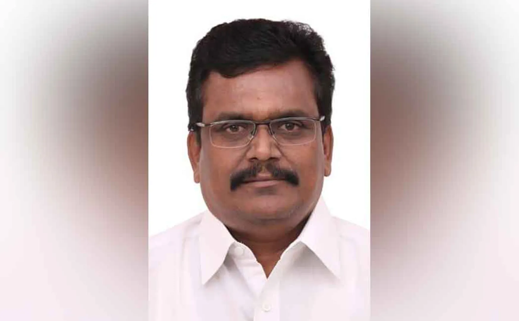 confusion in votes count thangathamiselvan petition to conduct polling