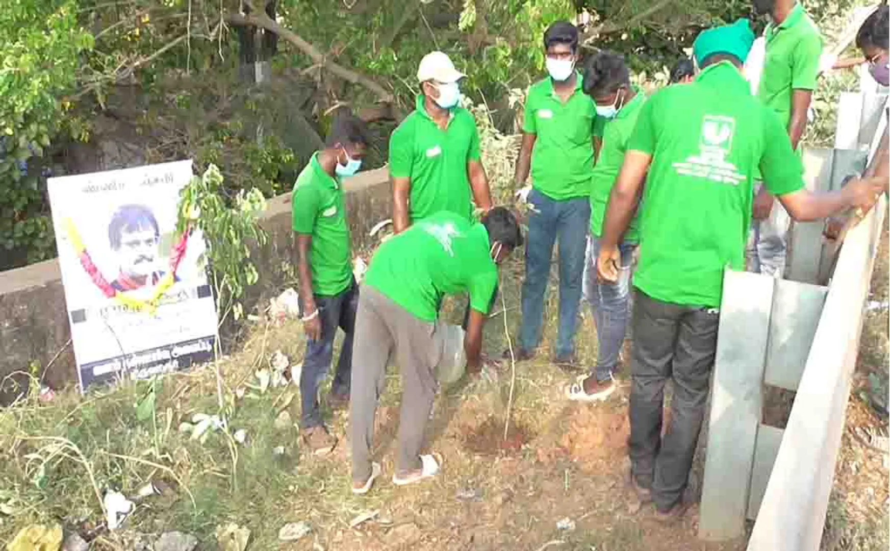 actor vivek incident tiruvarur peoples tributes 