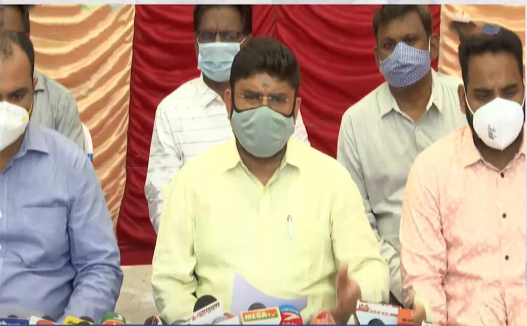coronavirus vaccine chennai municipallity corporation commission prakash pressmeet 