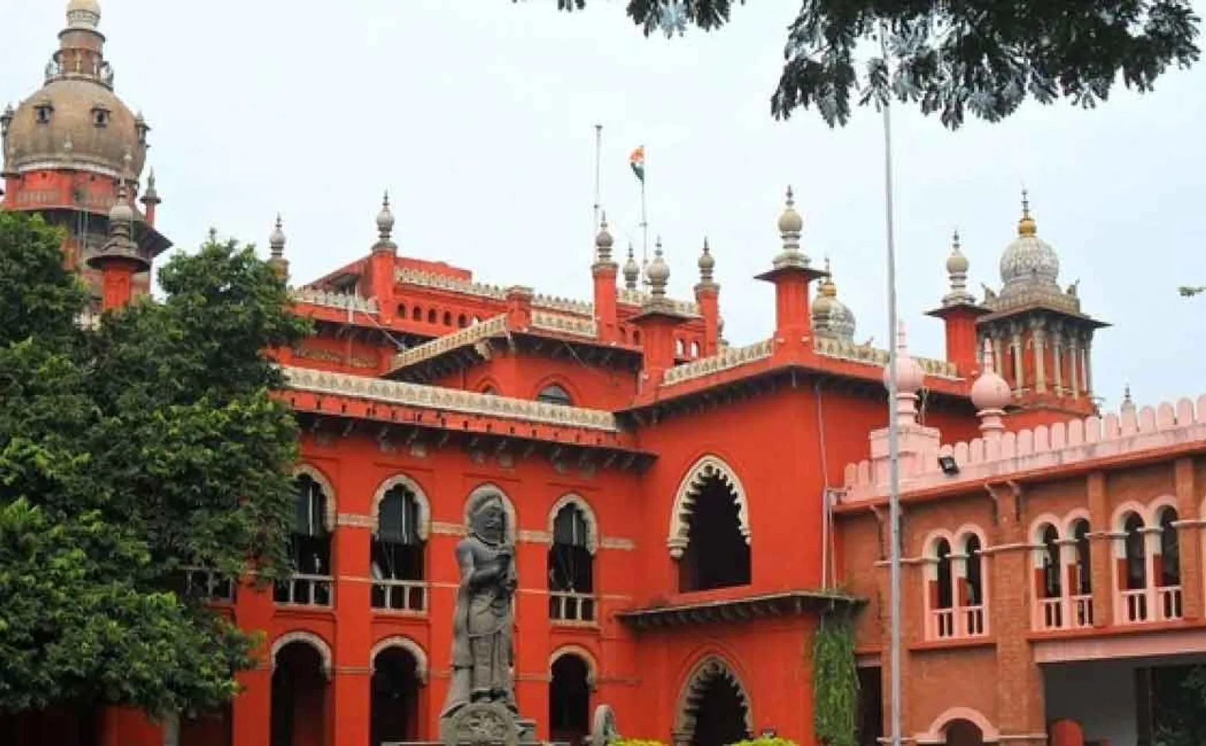 Government need to respond in case of construction of Collector's office 