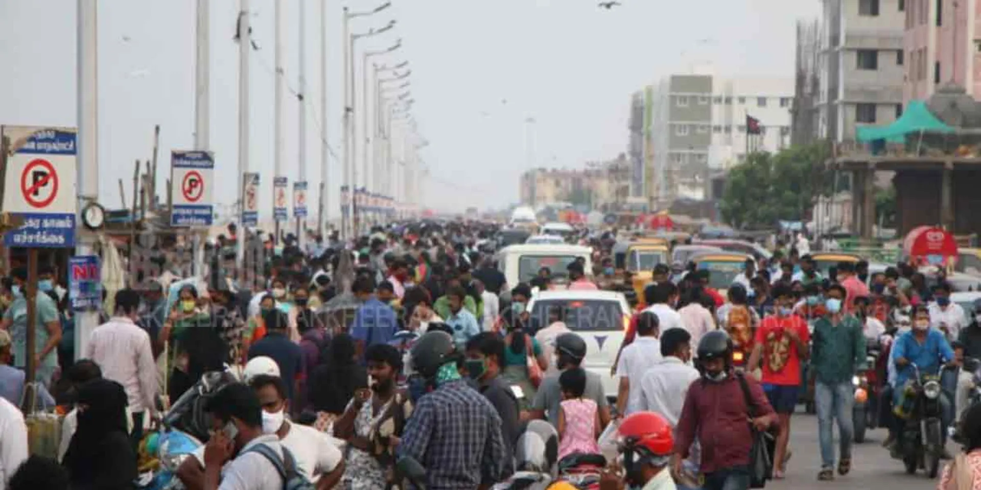 Nochchikuppa market to buy fish due to Sunday curfew! (Pictures)