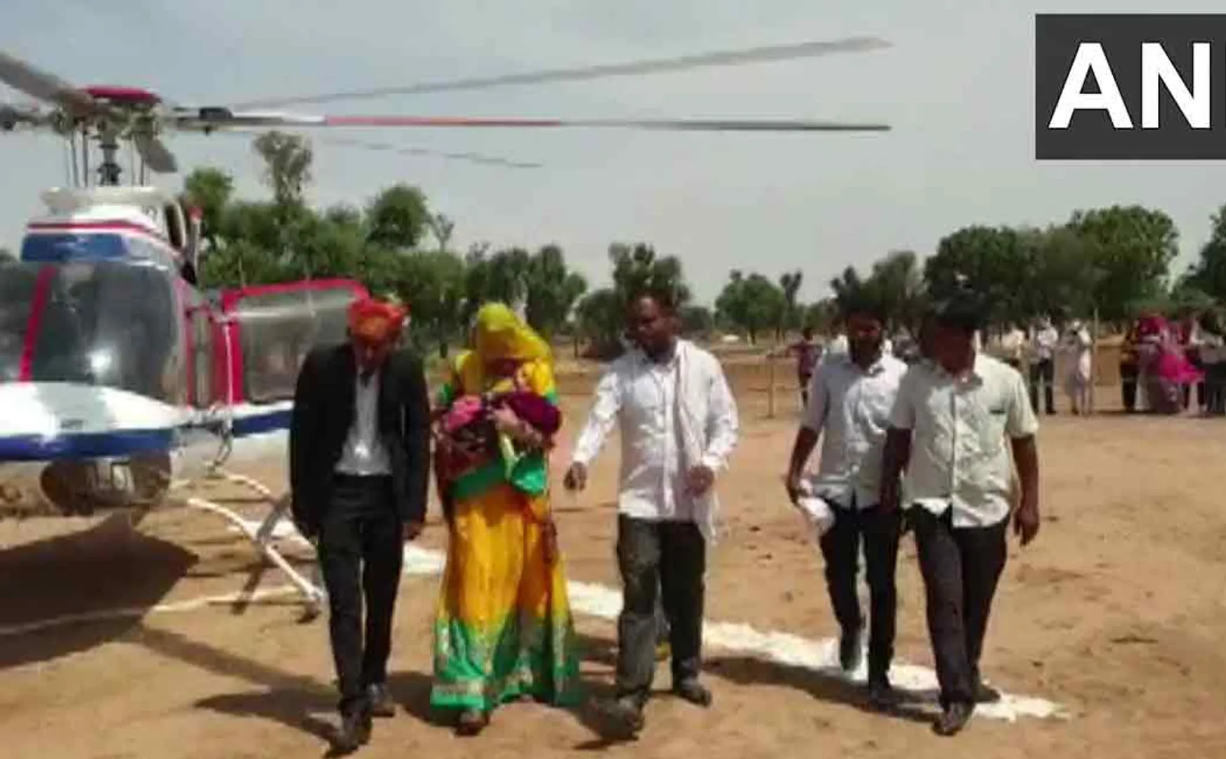 "This daughter is a gift to our family ..."  the baby girl in the helicopter ..!