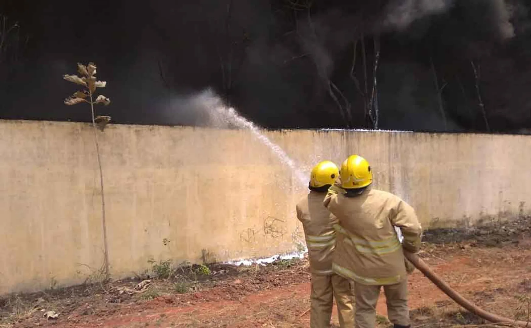 Terrible fire at a private factory