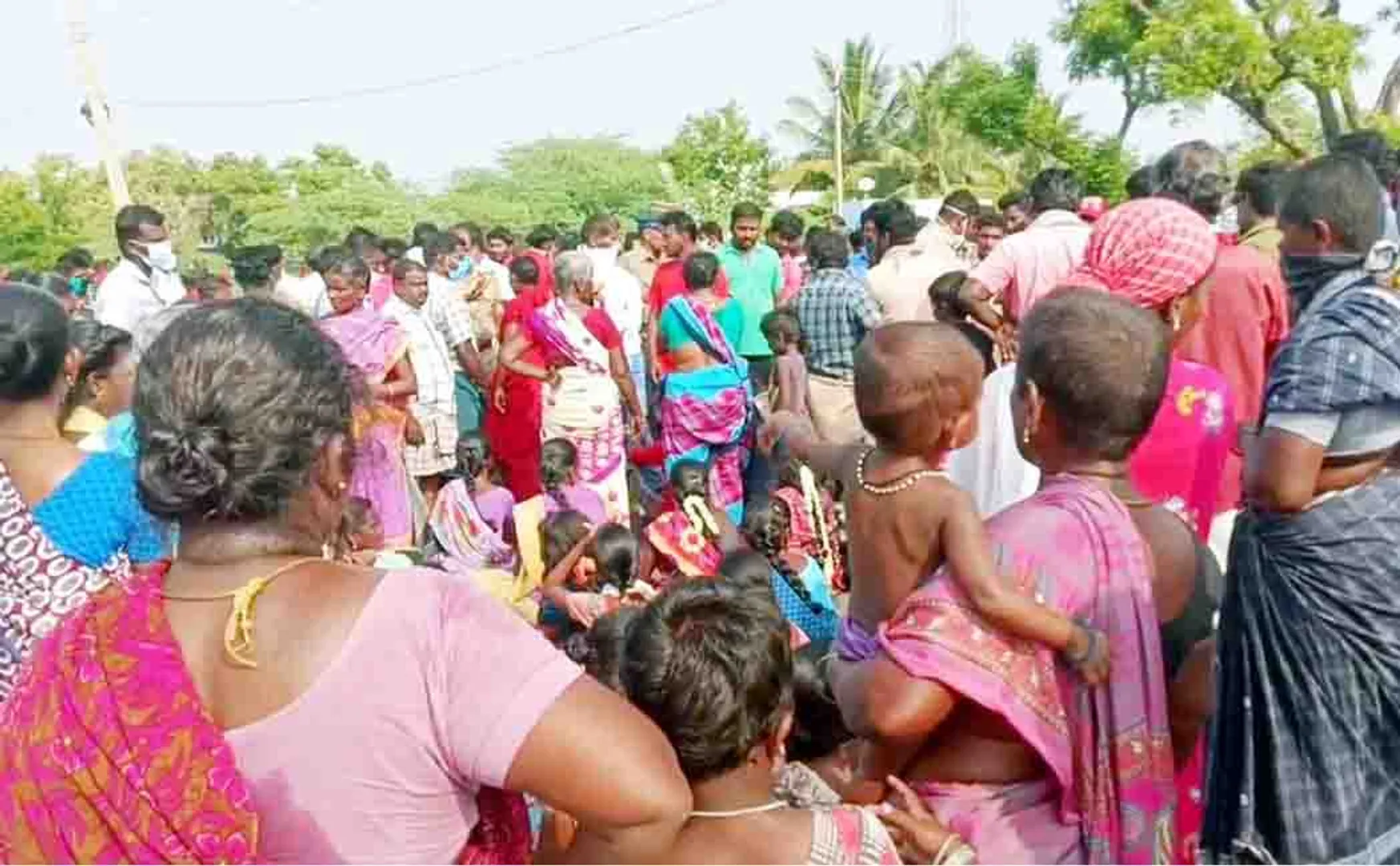 viruthunagar district, village peoples youngster incident police 