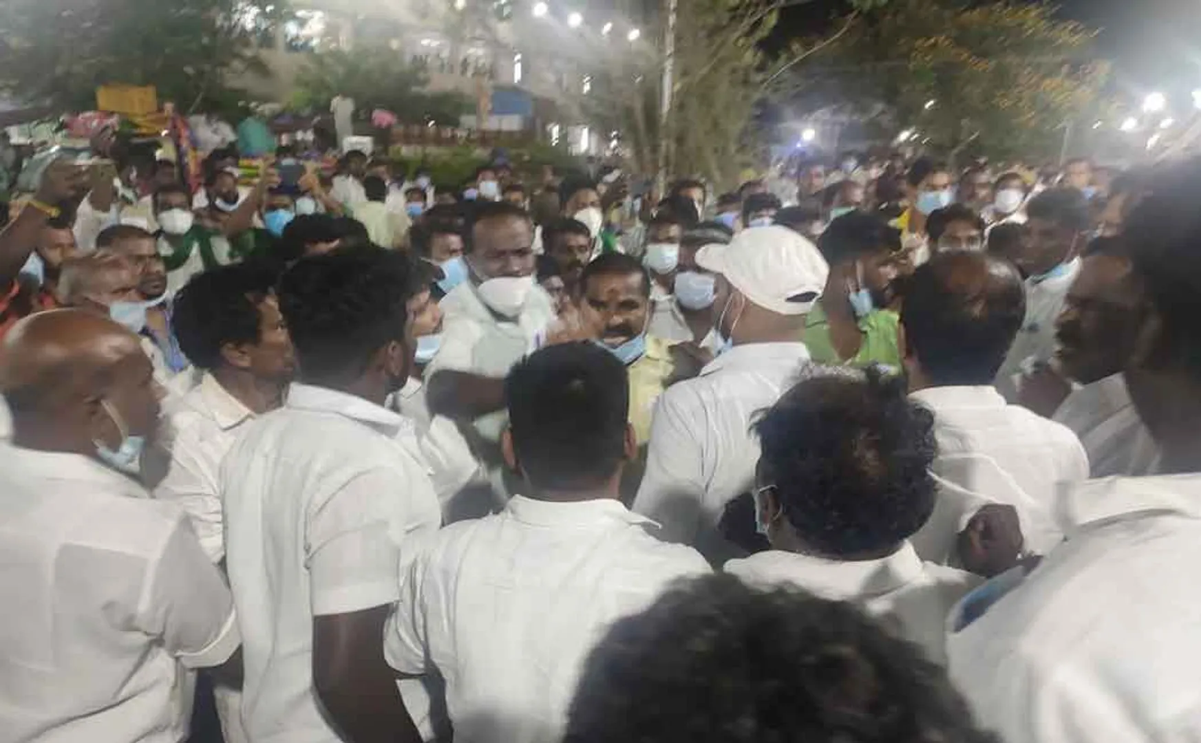 Viralimalai constituency vote counting stop .... Road block