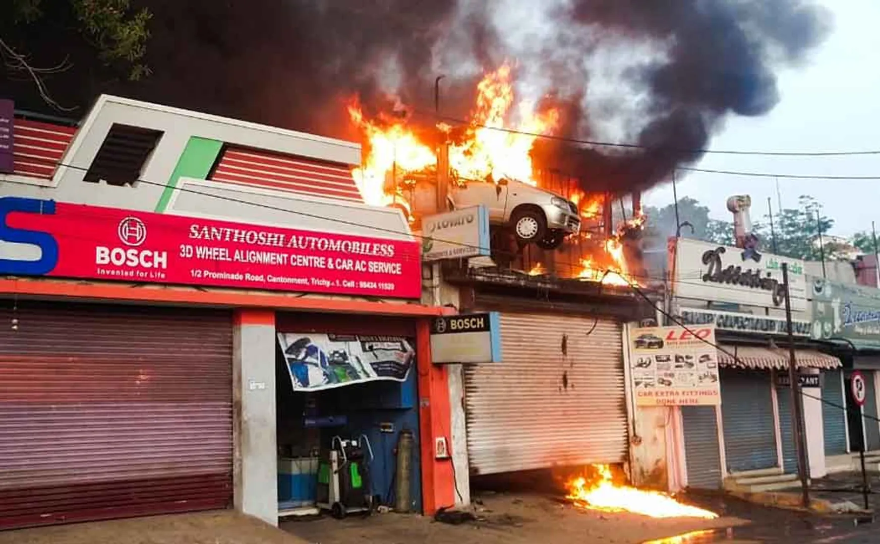 Power outage disaster .. Three shops burnt to ashes 