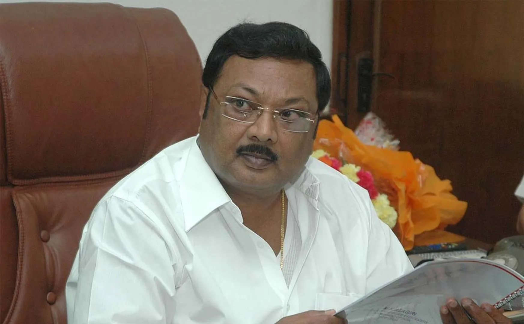 dmk mkstalin to take oath swearing in ceremony mk alagiri wishes 