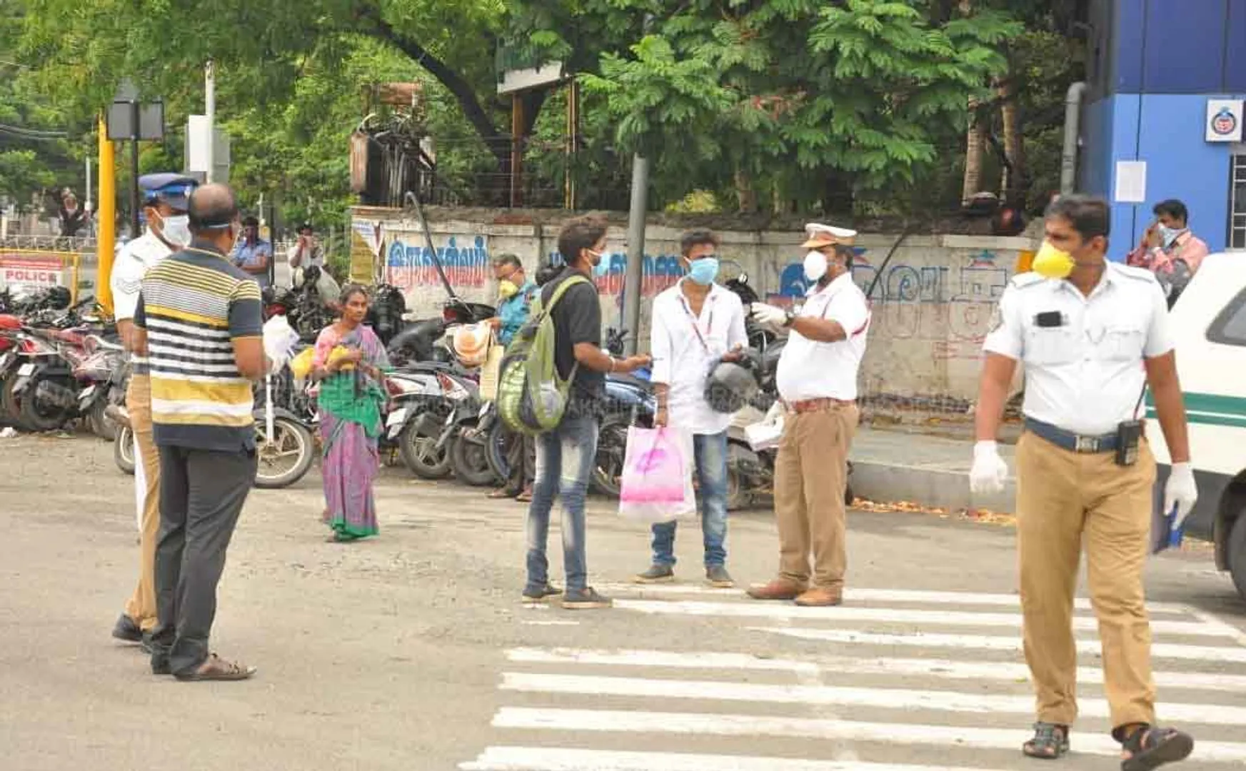 coronavirus prevention complete lockdown tamilnadu police 