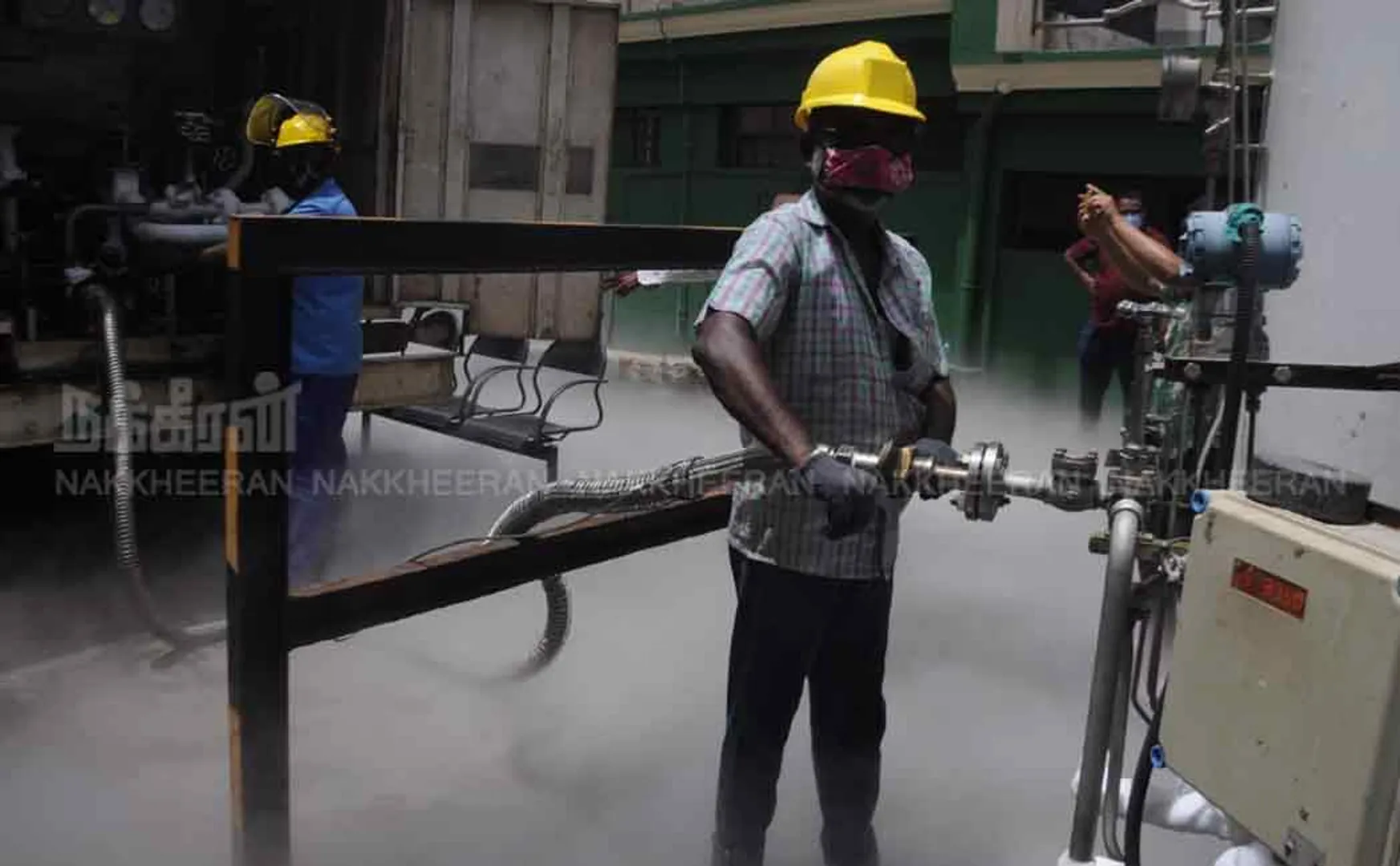 Oxygen from West Bengal to Chennai 
