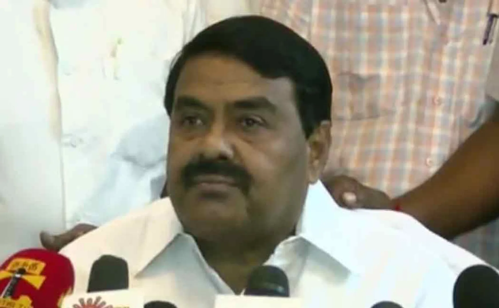 "Operation to run ambulance buses with oxygen beds." - Minister Rajakannappan