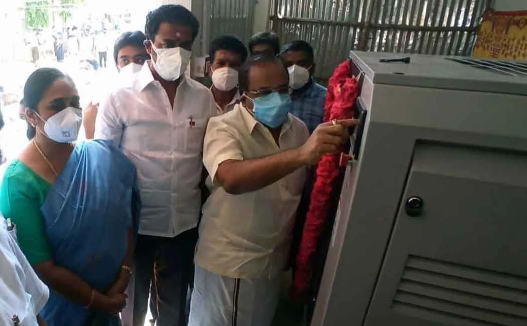 Food Minister opens oxygen production center