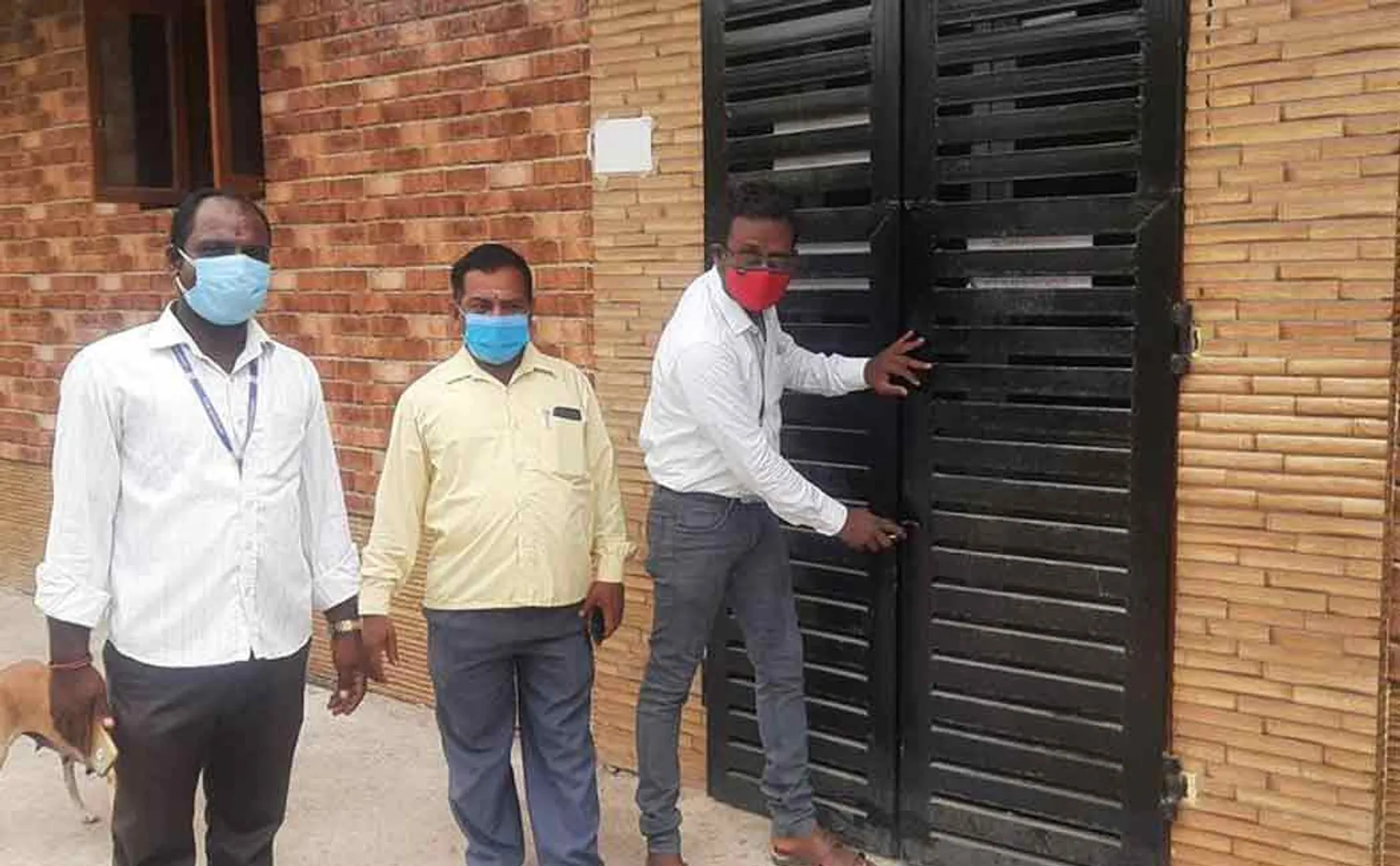 Lock to the hospital that treated corona patients without permission ..!