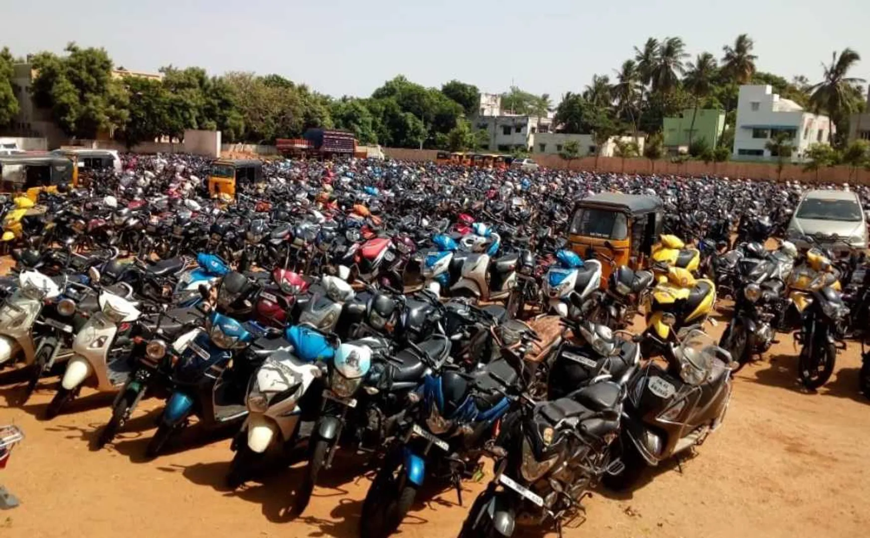 complete lockdown trichy district police vehicles seizures 