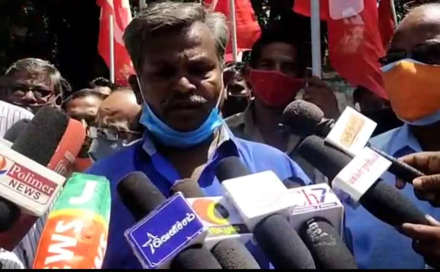 “Auto drivers should be given Rs 7500” - unions involved in struggle