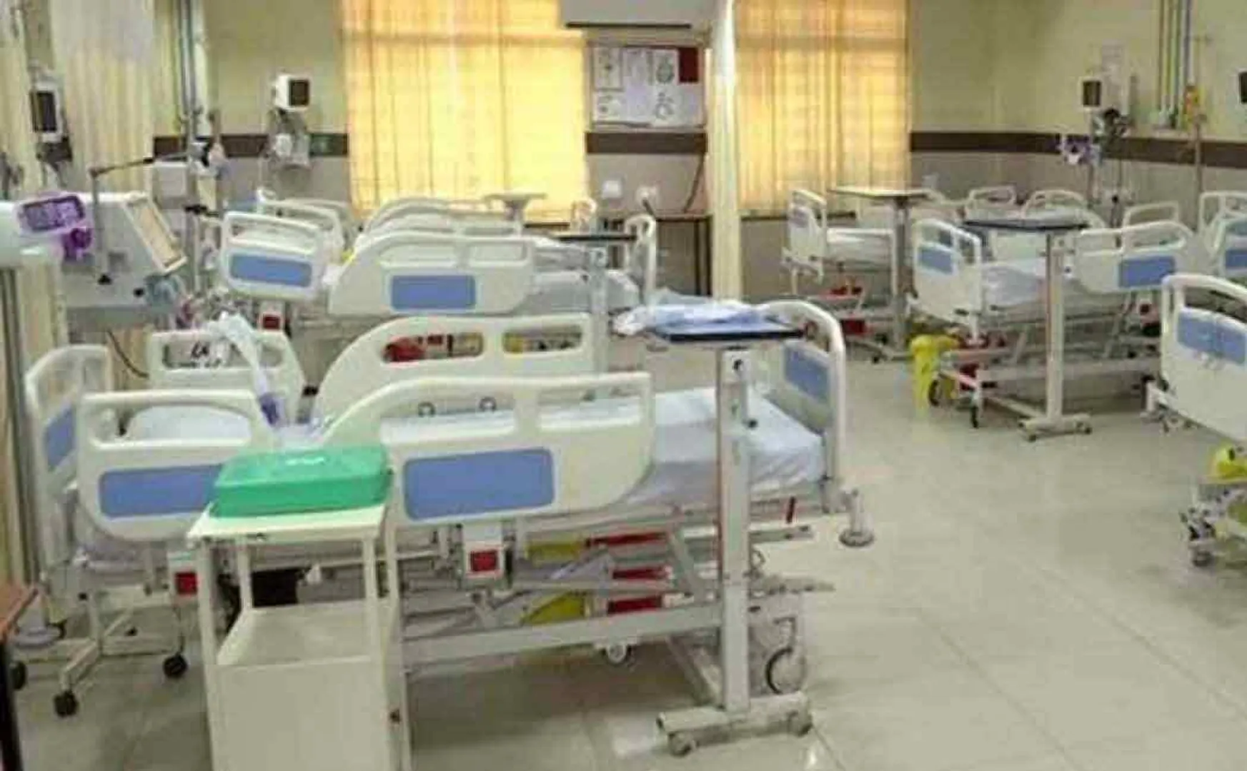 The Tamil Nadu government has warned that the licenses of hospitals charging extra fees will be revoked