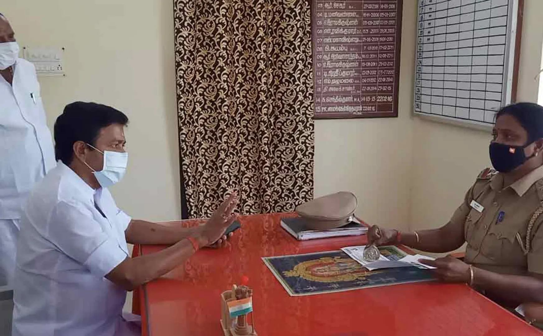 Former minister CV Shanmugam complaints police station on sasikala 