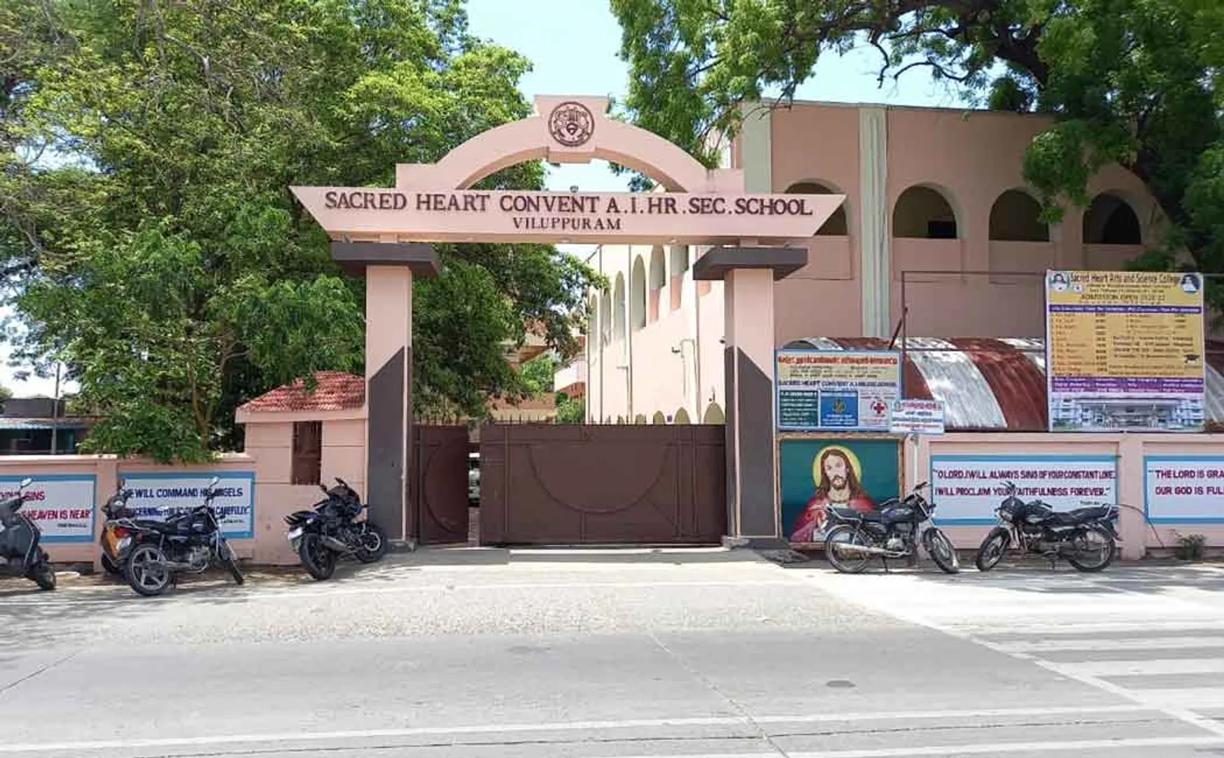 Private school in the investigation zone following a series of complaints from parents