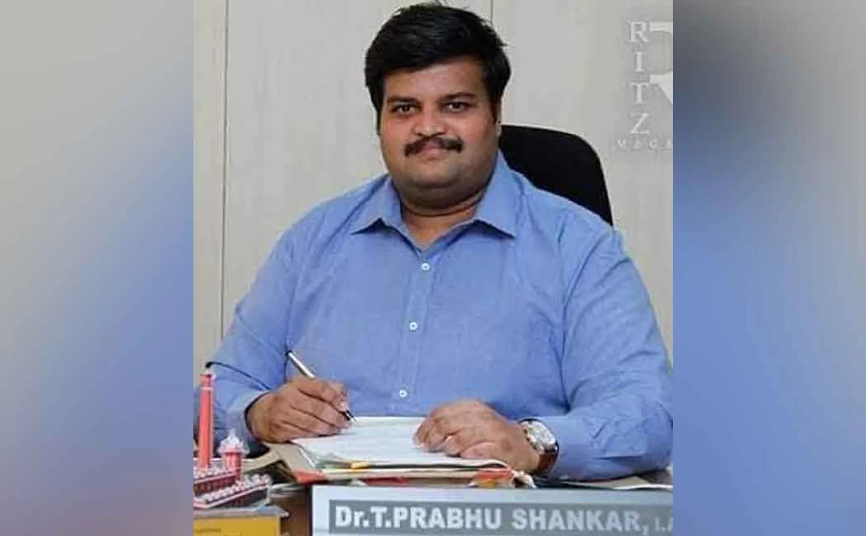 Prabhushankar IAS takes over as new collector of Karur District