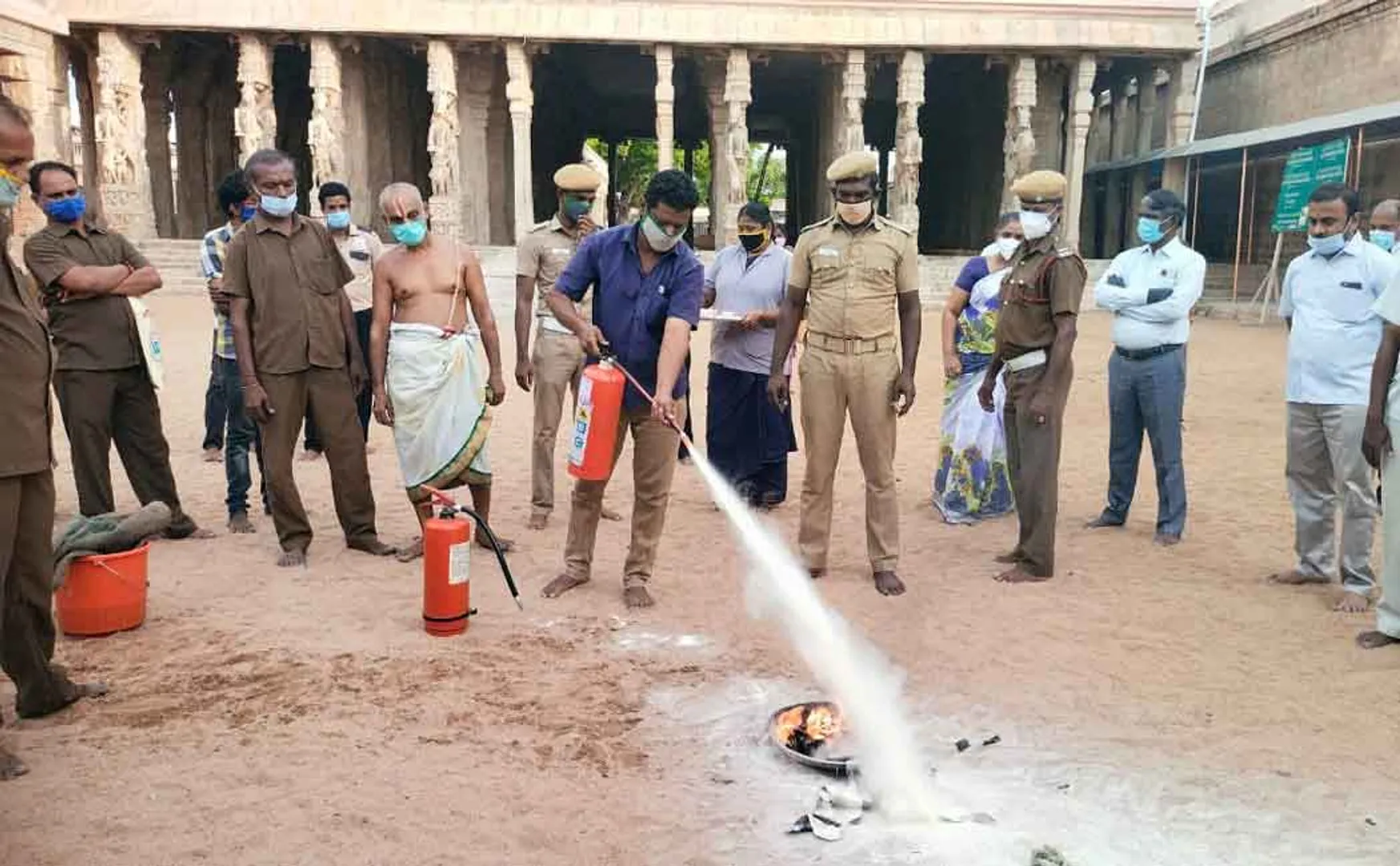 Firefighters train Srirangam temple staff to put out fires