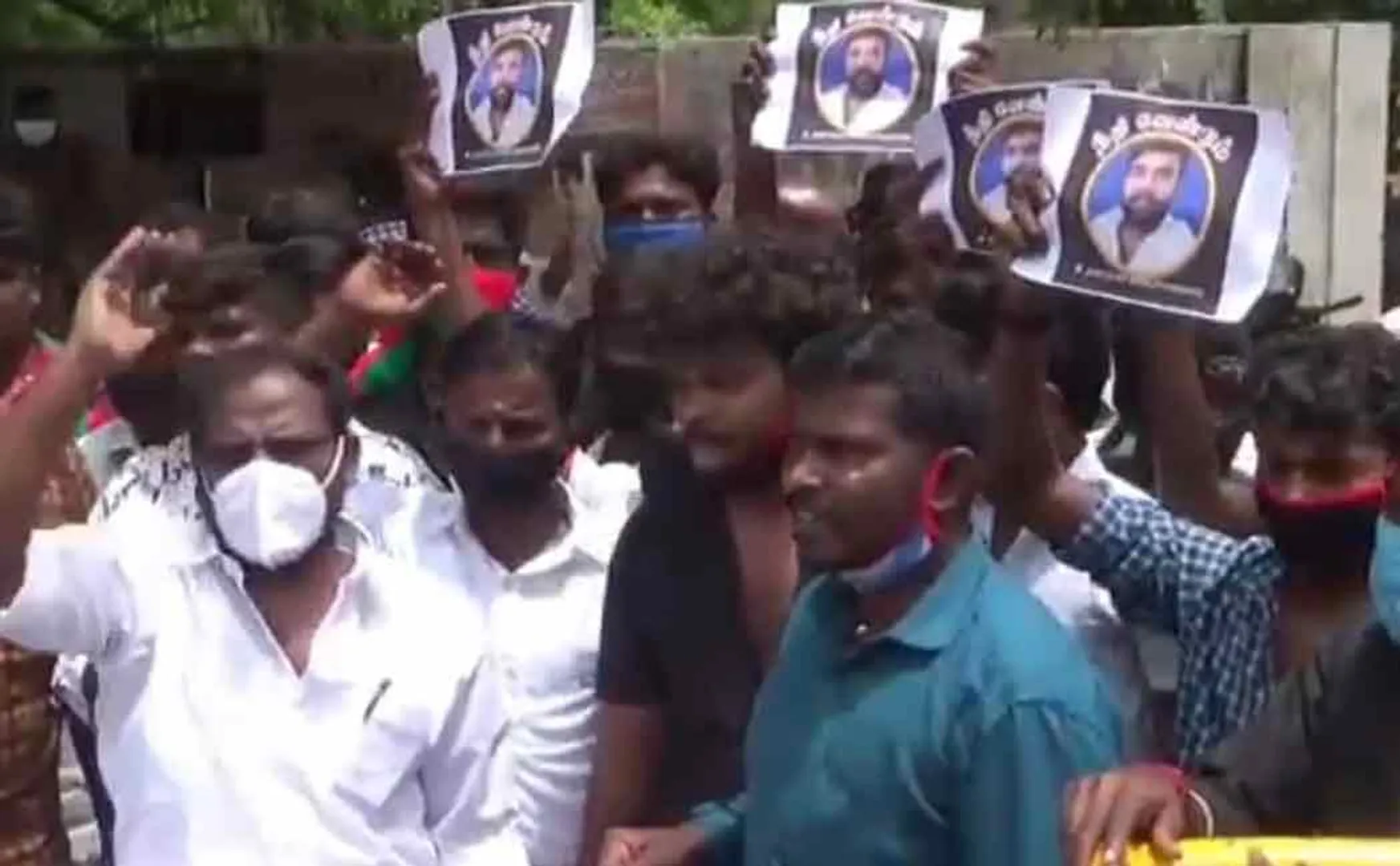 Devendrakula Vellalar People's Council  demanding justice for law college student's case 