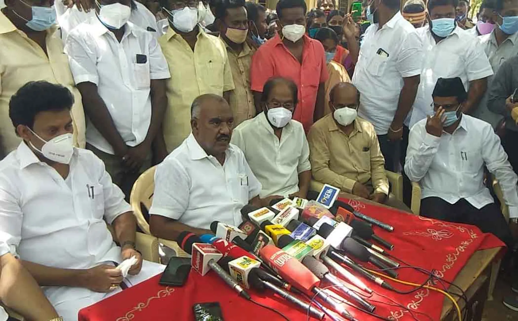Minister who provided relief aid to Sri Lankan Tamils