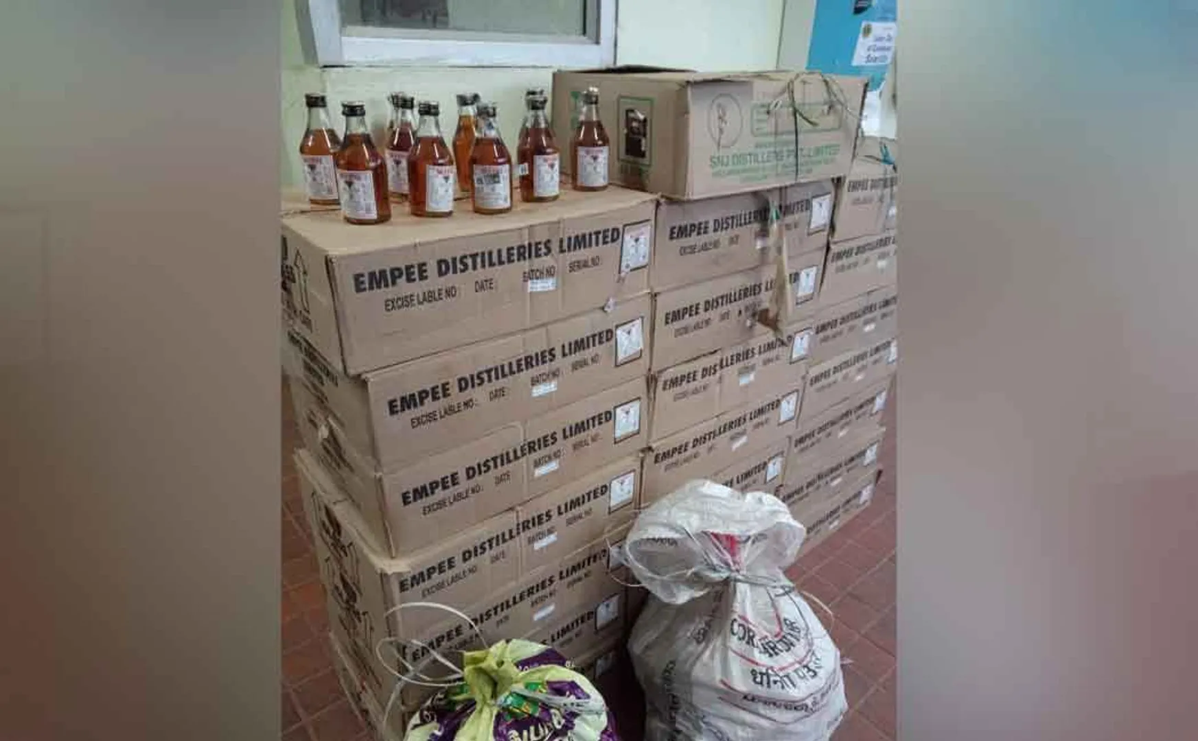 1130 bottles of liquor stored ... Police confiscated 