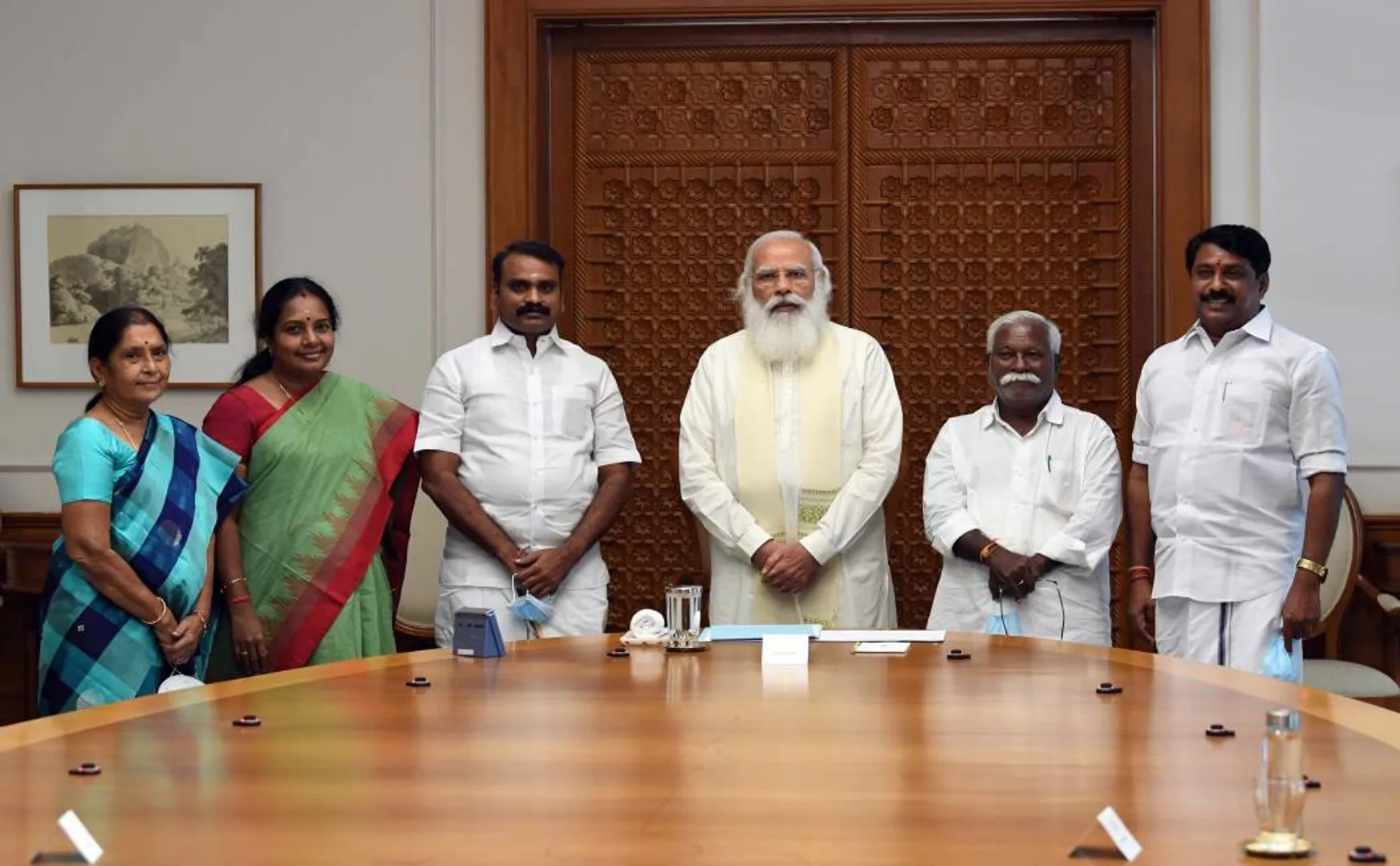tamilnadu bjp mlas meet the pm narendra modi his resident 